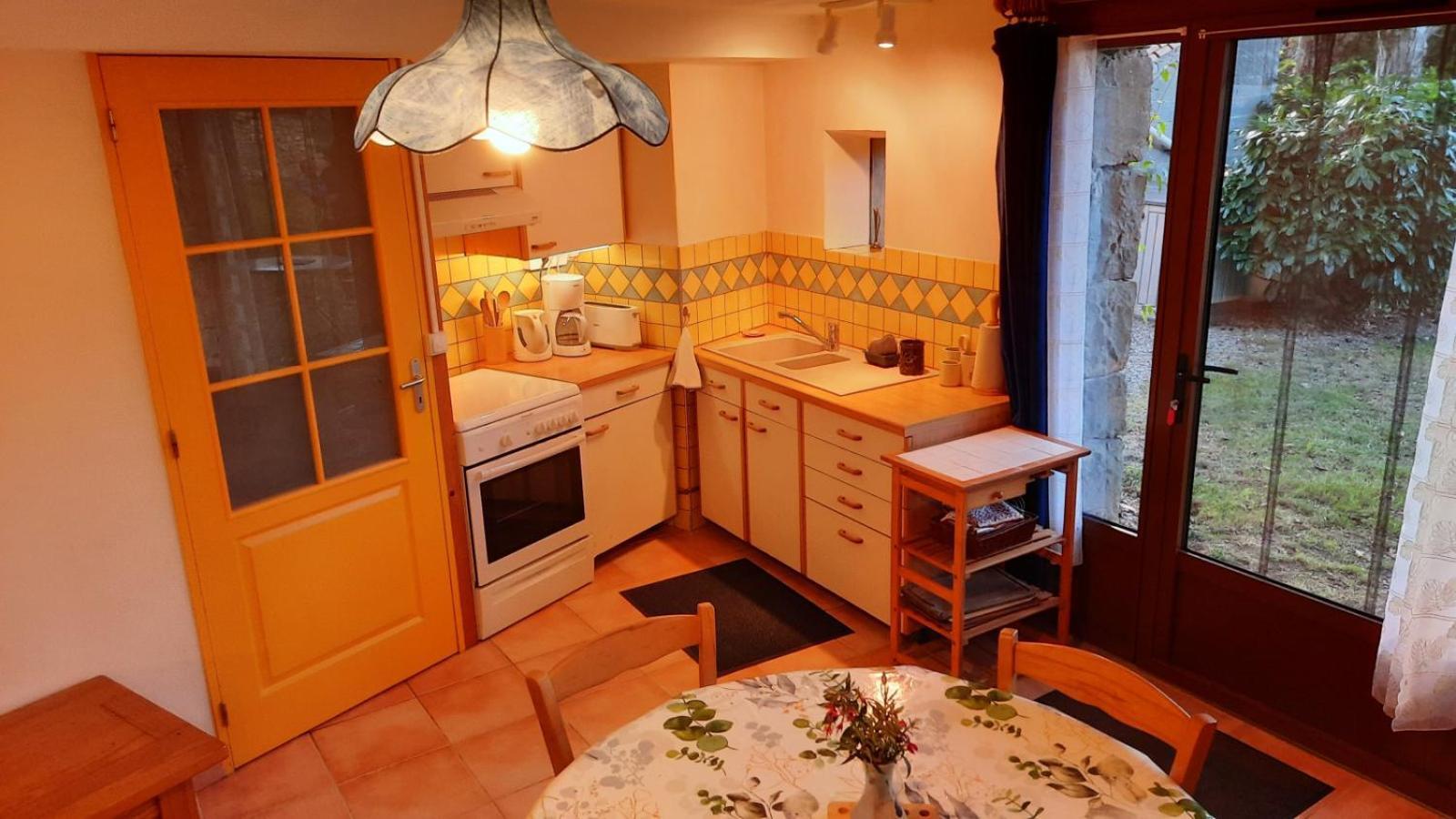 La Petite Maison Dans La Prairie Cassaignes Екстер'єр фото